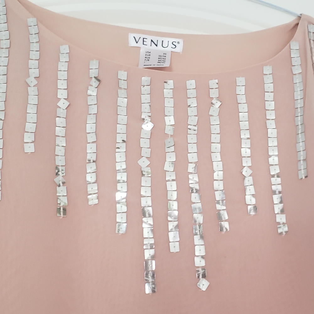 Venus Blush Chiffon sequin top - Picture 2 of 3